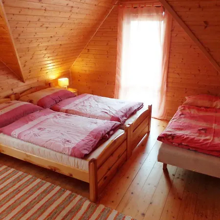 Drevenica Deni Domek alpejski