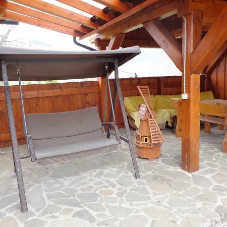 Drevenica Deni Chalet